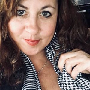 Meet your Posher, Joellen